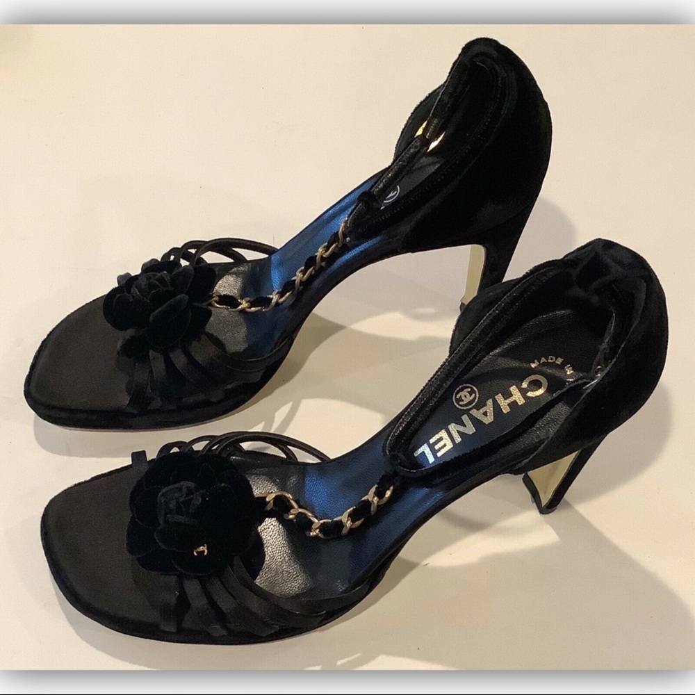 CHANEL Black Camellia Flower Velvet Strap Heels - Picture 4 of 7